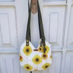 Ayçiçeği Motifli El Örgüsü Omuz Çantası